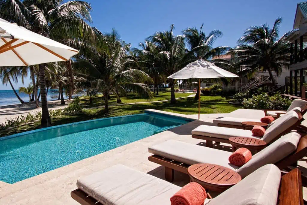 Victoria House - Belize Scuba Diving