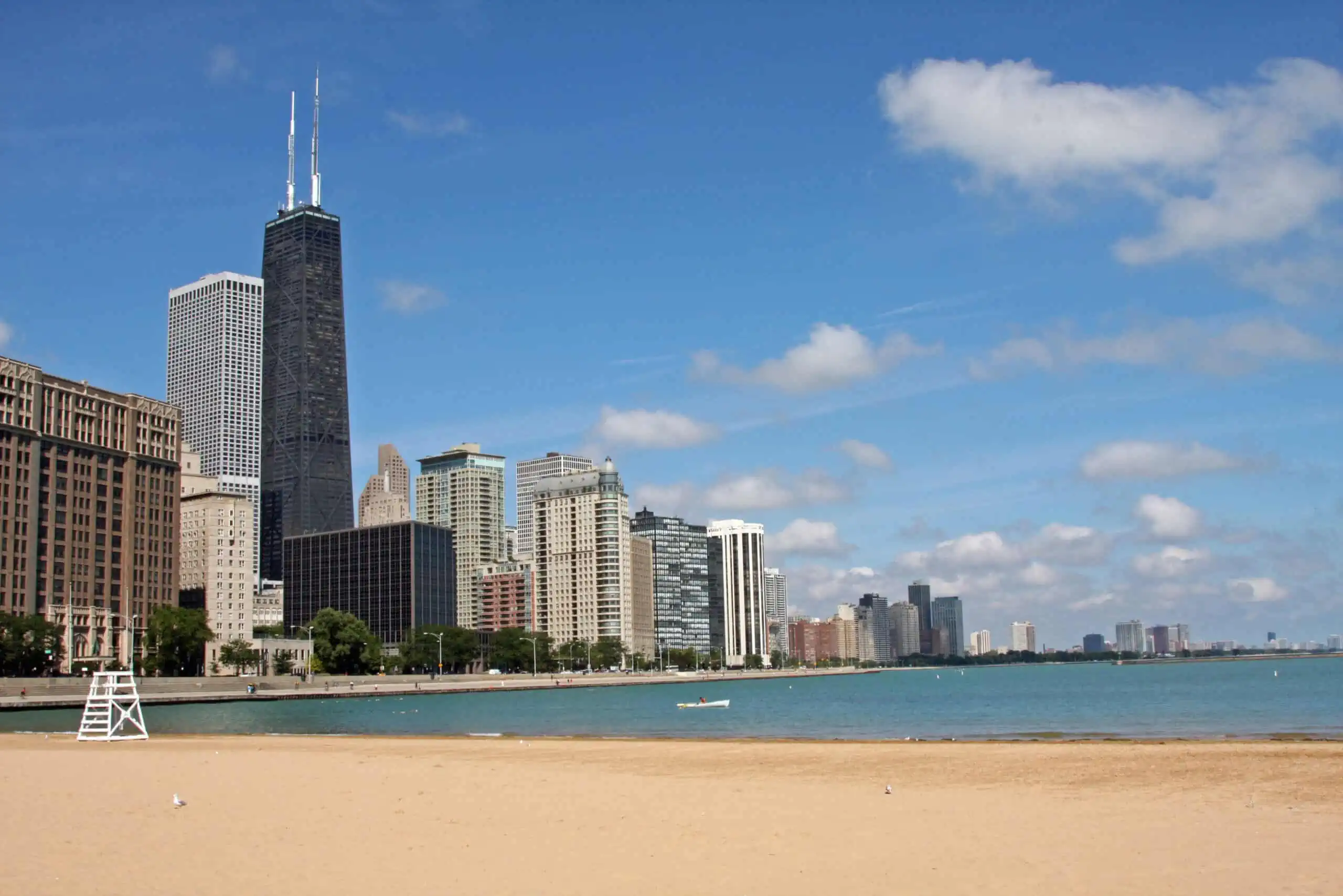 Ohio Street Beach, Chicago - American Midwest Beaches