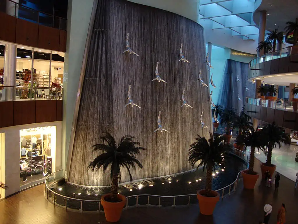 Dubai Mall - Things to do in Dubai