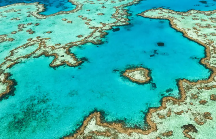 Great Barrier Reef - Famous Landmarks in Australia