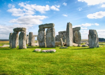 Iconic Places - Stonehenge