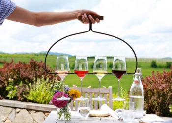 Photo Credit: Early Mountain Vineyards