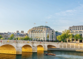 Facade of Cheval Blanc Paris. Photo Credit: Facade of Cheval Blanc Paris